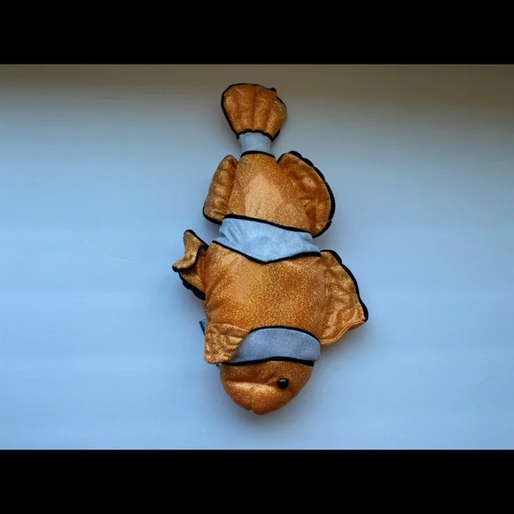 Nwt Wild Republic stuffed clownfish - Picture 2 of 2